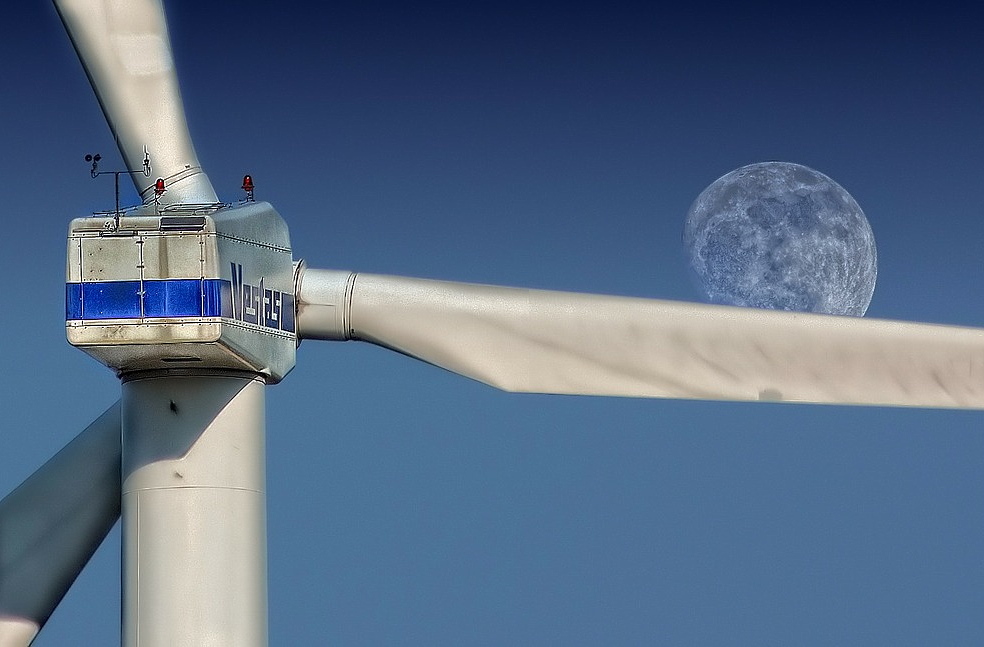 The power of the wind generator is proportional to the area covered by the blades, therefore, an increase in the diameter of the rotor leads to an increase in the power of the wind farm The power of the wind generator is proportional to the area covered by the blades, therefore, an increase in the diameter of the rotor leads to an increase in the power of the wind farm