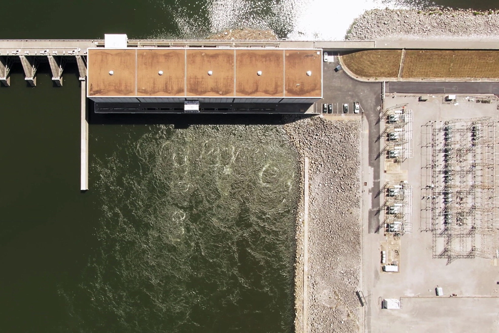 Financing of large investment projects in the field of hydropower in Canada Financing of large investment projects in the field of hydropower in Canada